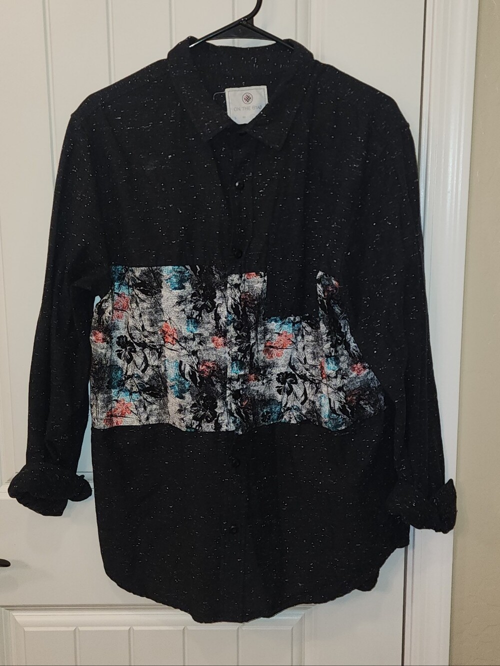 On The Byas Black Speckled Floral Panel Button Down Shirt Men’s L